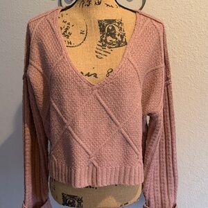 Elegant V-Neck Sweater in Soft Pink